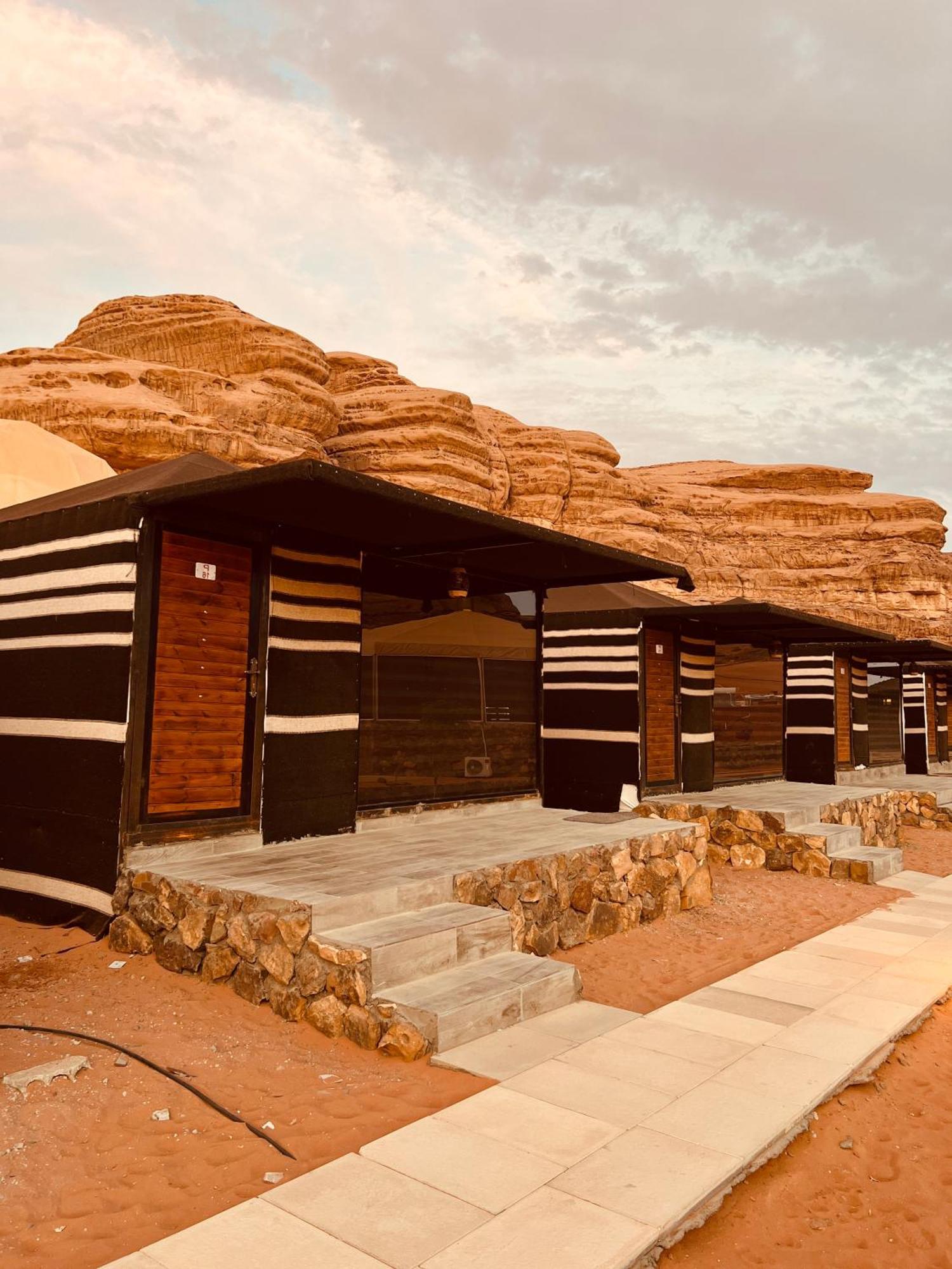 Revan Rum Luxury Camp Wadi Rum Exteriör bild