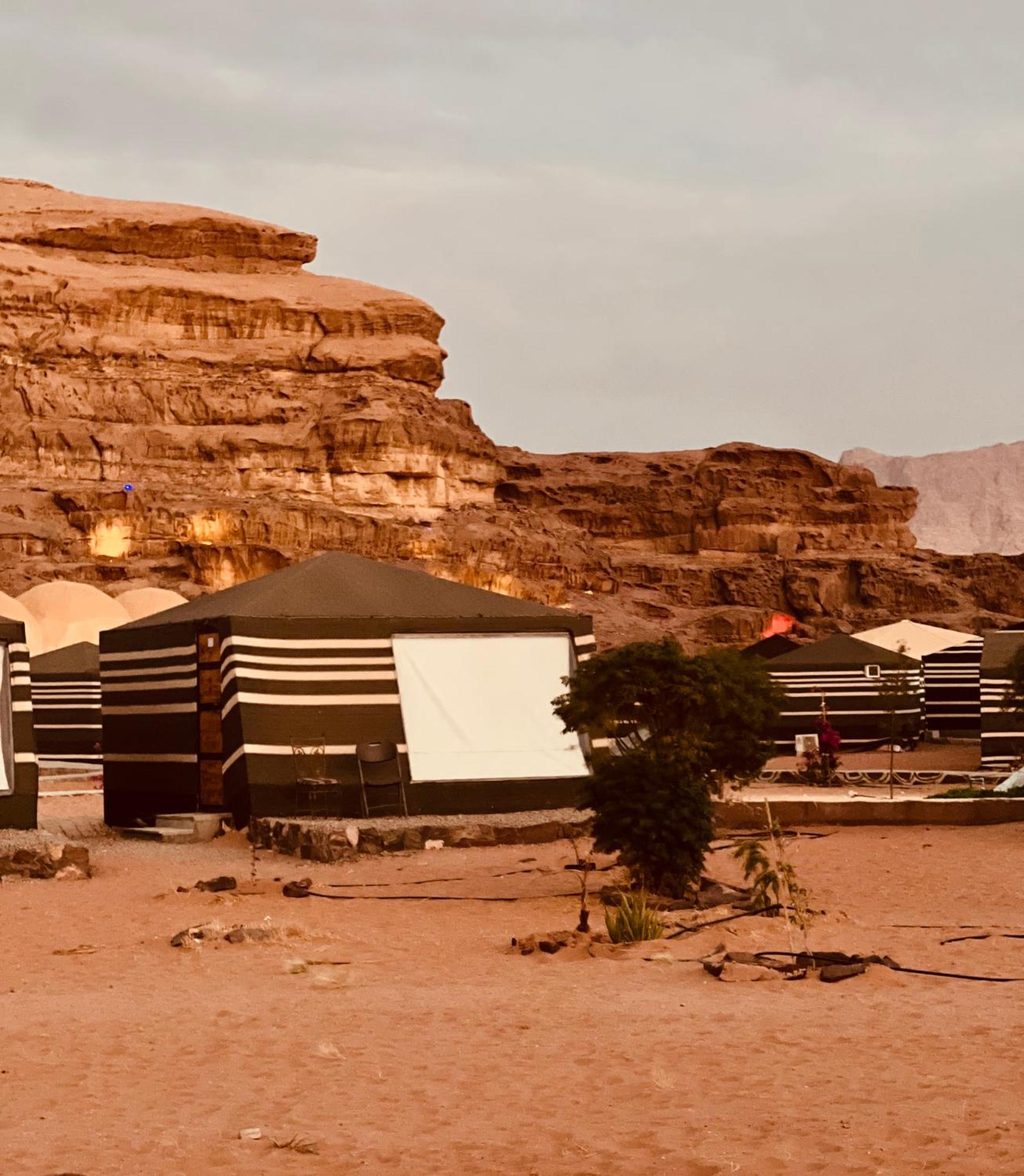 Revan Rum Luxury Camp Wadi Rum Exteriör bild